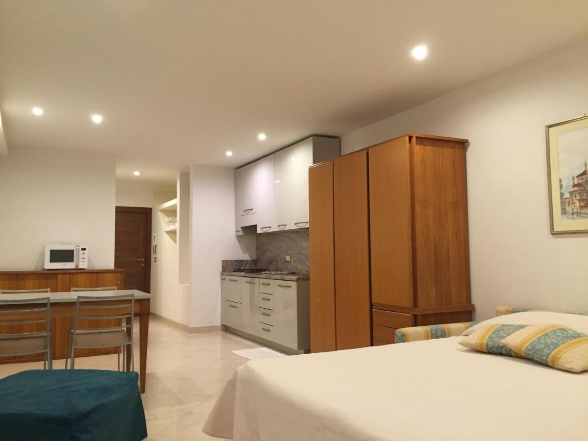Genovese Villa Elena Appartamenti Varazze Ngoại thất bức ảnh
